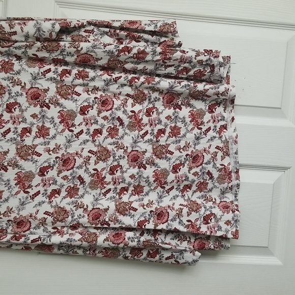 Westport Women's Floral Top - Picture 7 of 11